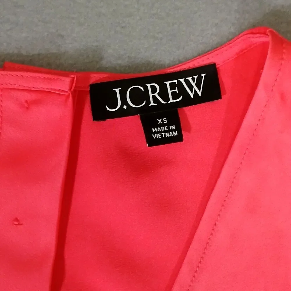 J Crew‎ Women's Coral Sleeveless With Buttons In The Back Top Medium Size XS